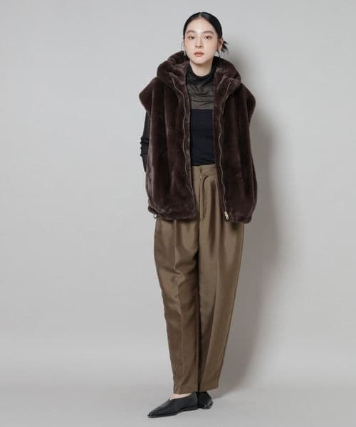 ナノ・ユニバース　フェイクファーフードベスト　今期品タグ付き新品