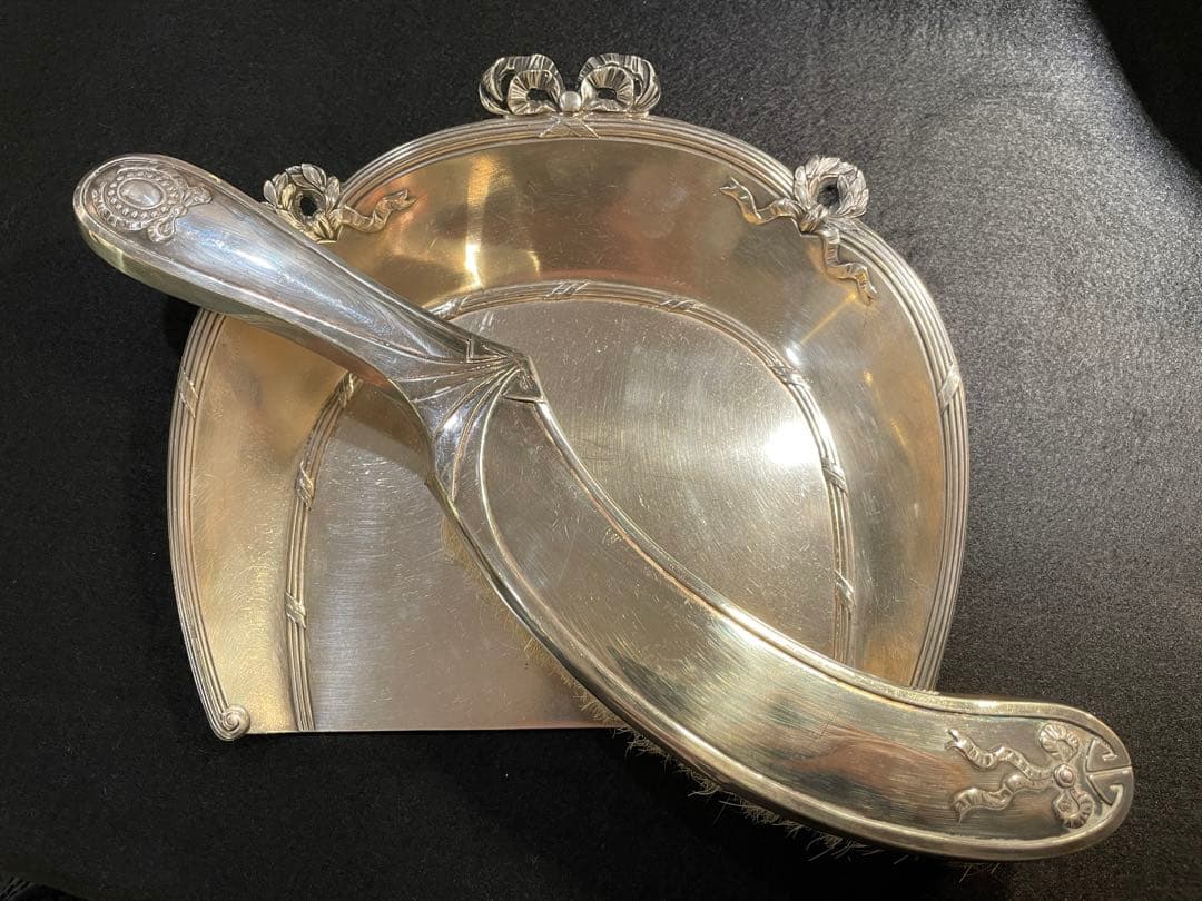 アンティーク シルバープレート ブラシとちり取り ダストパン 卓上用 リボン装飾