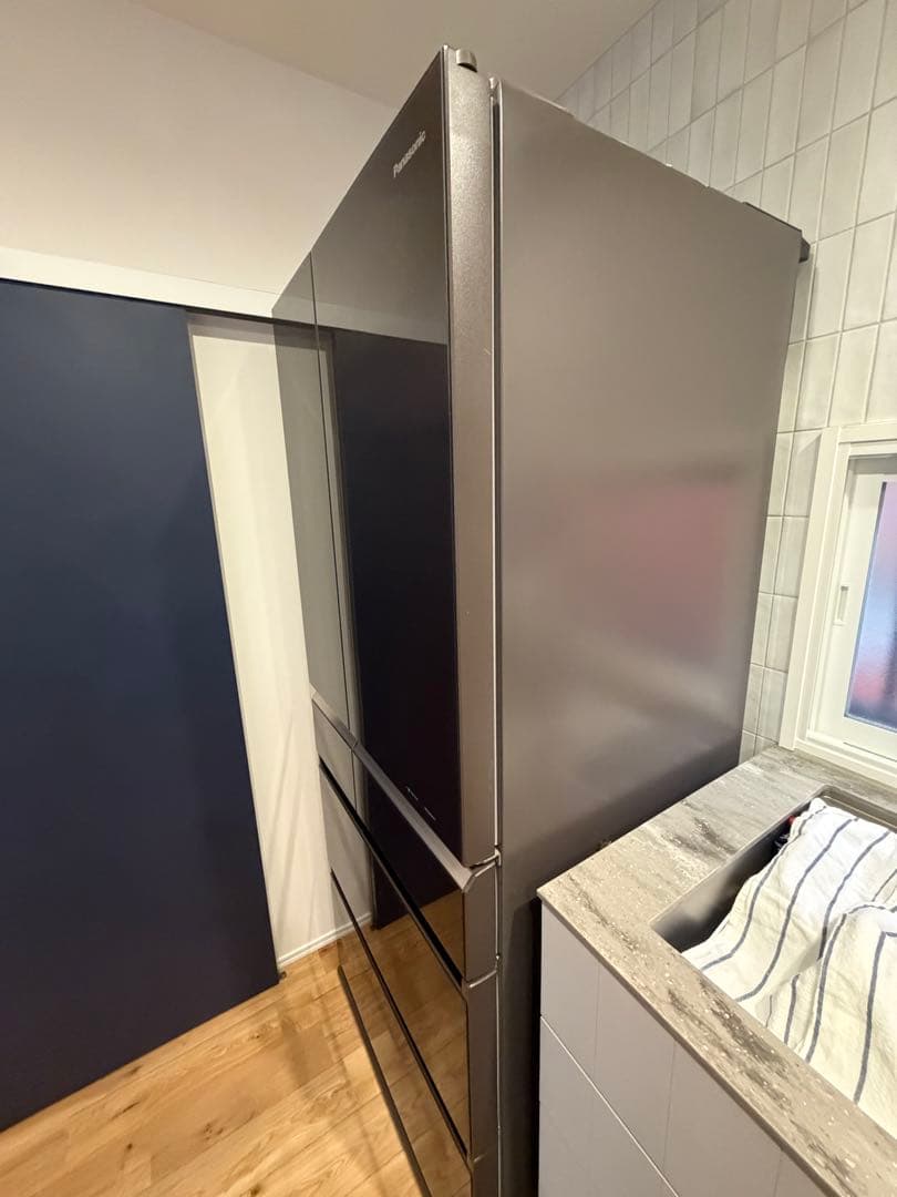 Panasonic 大型冷蔵庫　NR-F611xpv-t型　6ドア