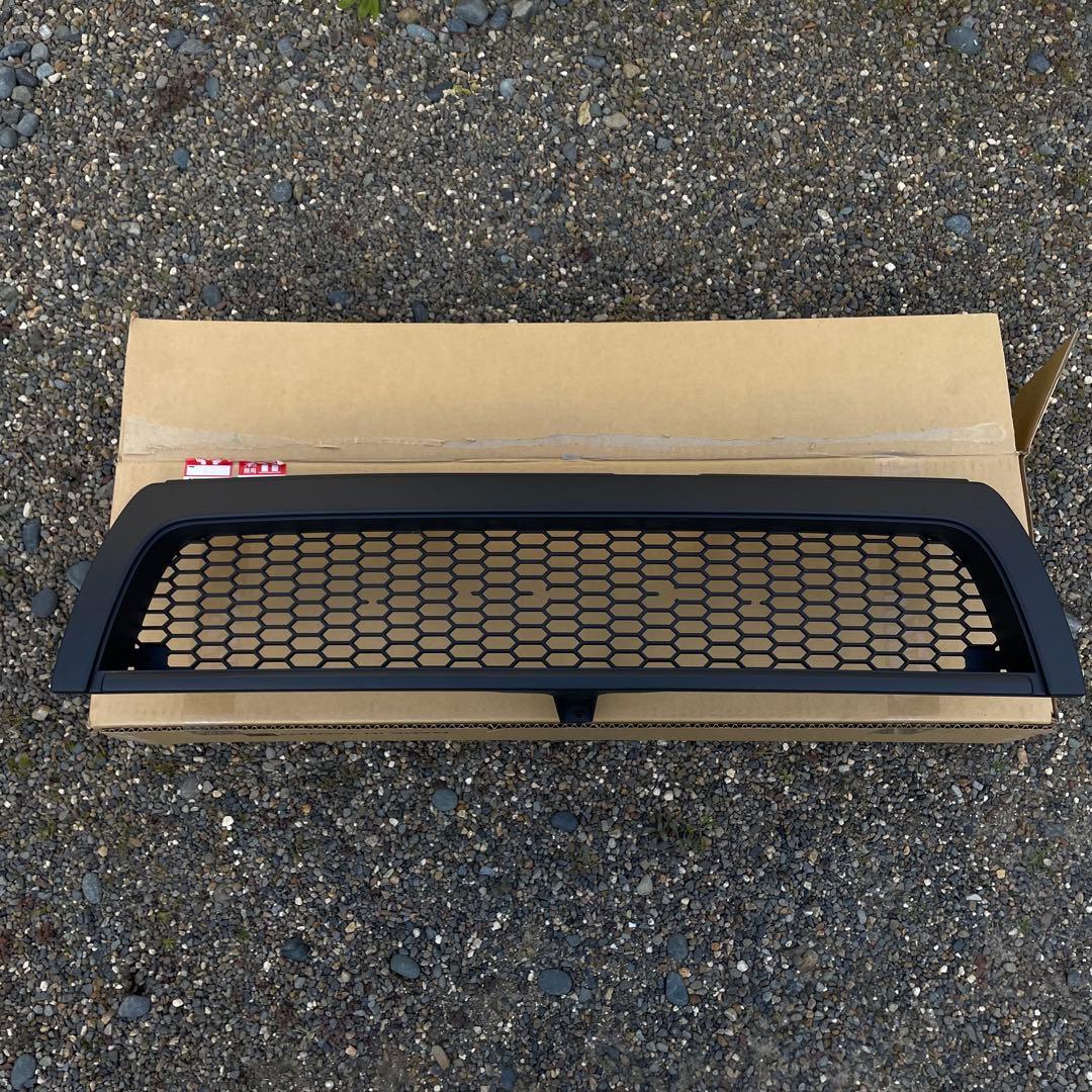 TOYOTA ハイラックスサーフ185系 TOYOTAフロントグリル