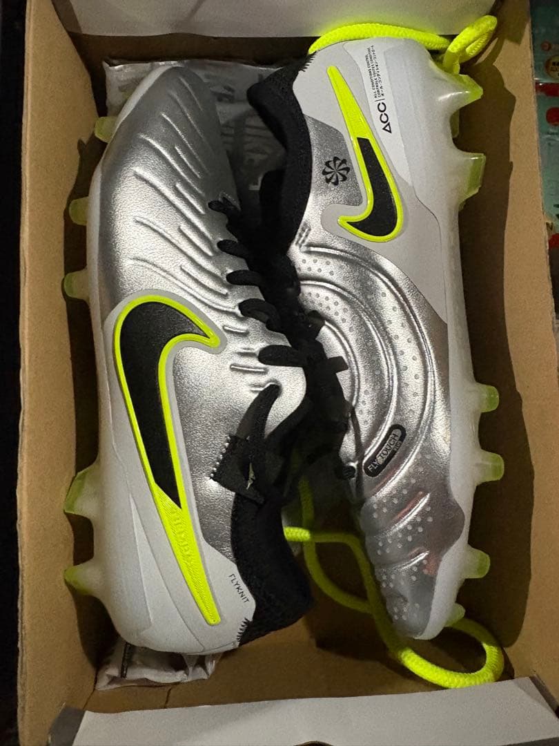 NIKE ティエンポレジェンド10 エリート　FG 24センチ