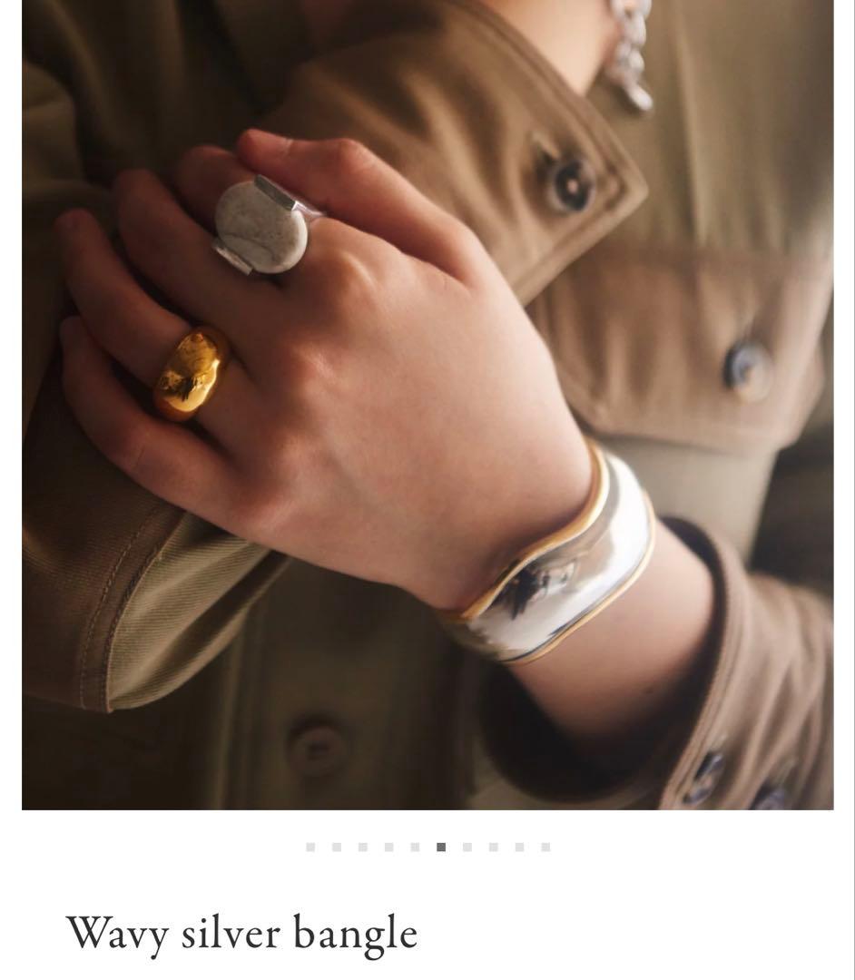 アクセサリー JAMIRAY Wavy Silver Bangle