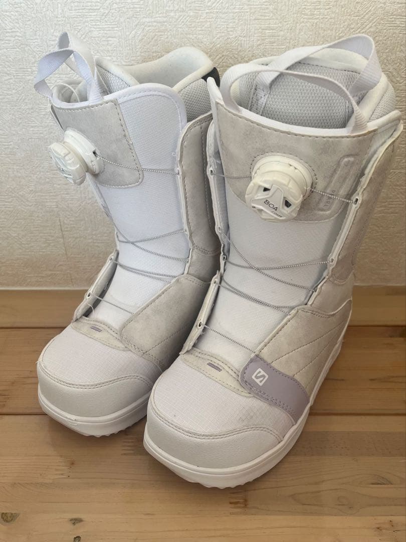 美品SALOMON PEARL BOA WHITE スノーボードブーツ　24cm