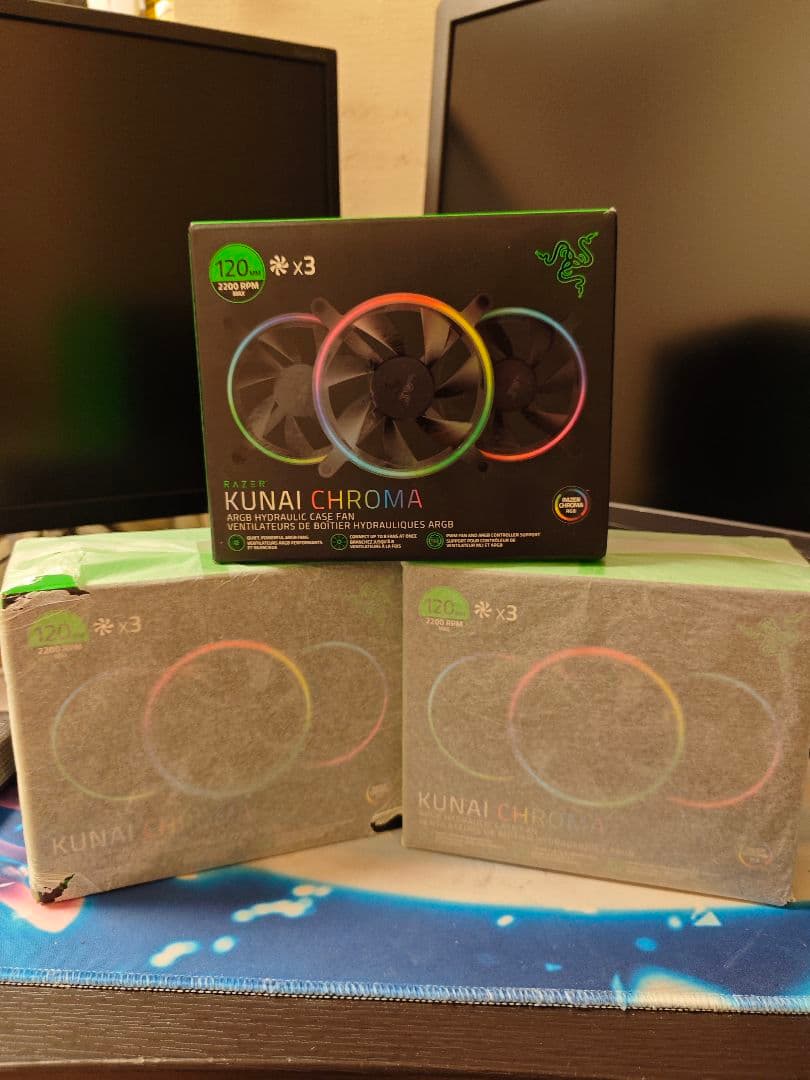Razerファン必見 Lianli O11 Razer +ファン9個+RGBコン