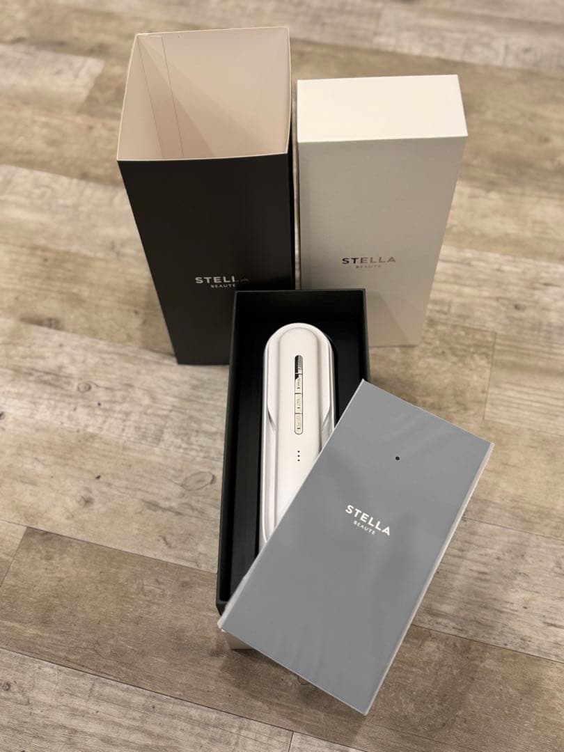STELLA BEAUTE レーザー&EMS リフトブラシ PRO