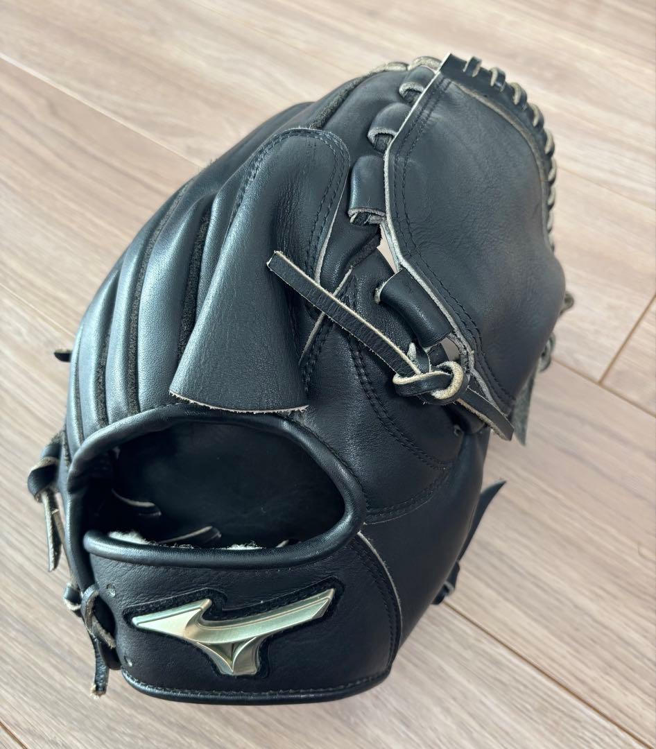 【美品】ミズノ グローバルエリート 軟式グローブ 投手用　黒