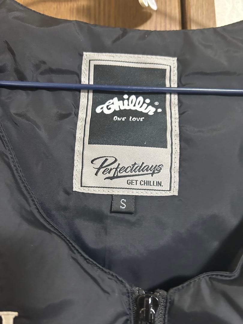 CHILLINダウンベストSサイズ