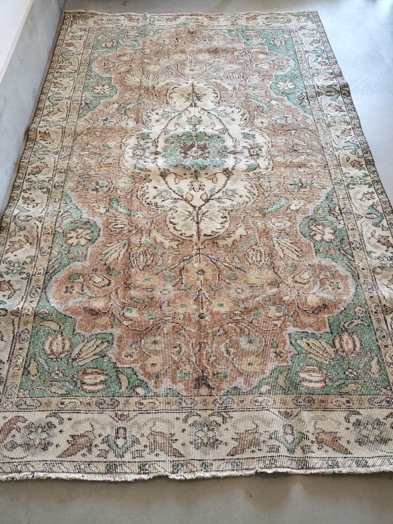 大判/淡ブラウンとミントグリーン　ヴィンテージトルコラグ　No616