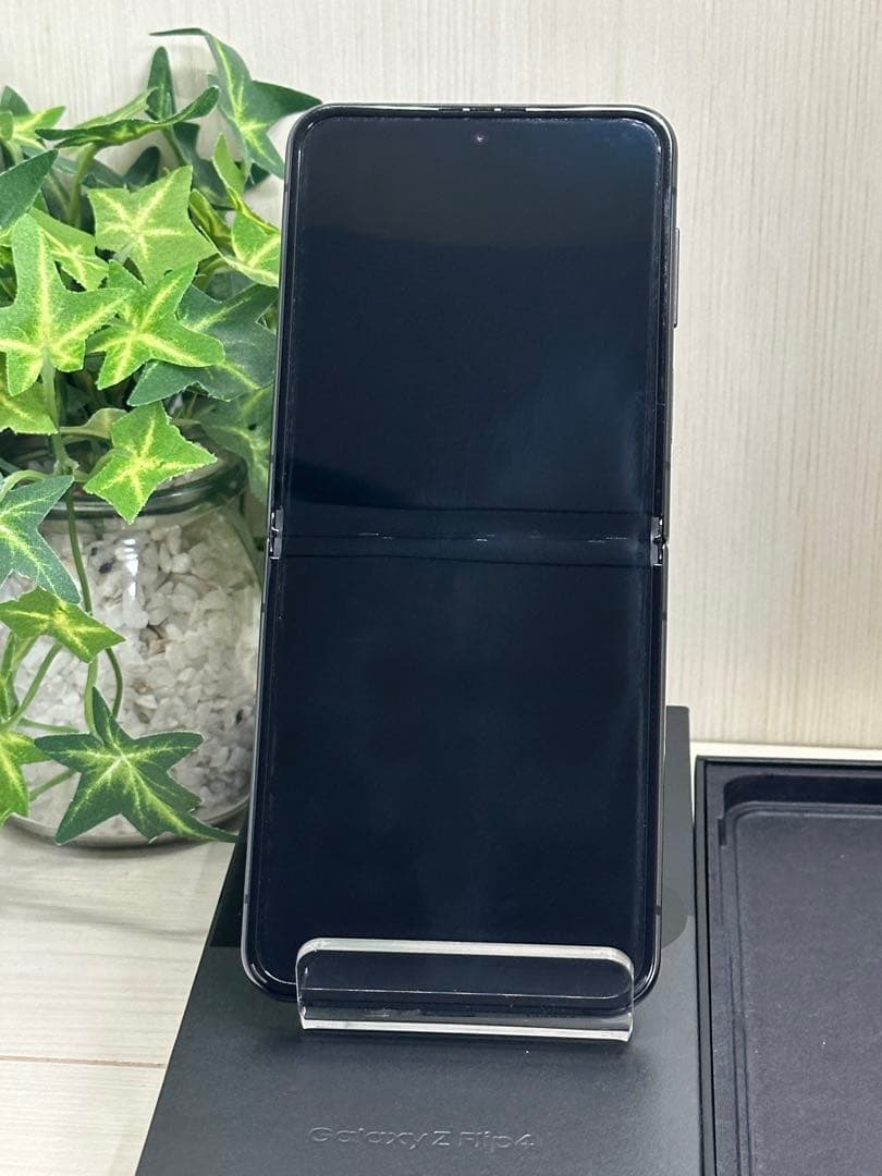 ✅SAMSUNG Galaxy Z Flip4 5G(訳あり)