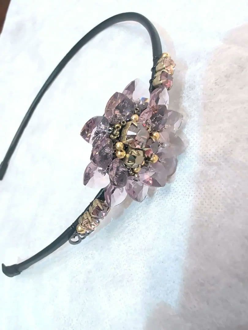 COMPLEX BIZ スワロフスキー フラワー カチューシャ レザー パープル