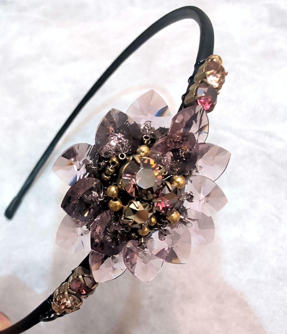 COMPLEX BIZ スワロフスキー フラワー カチューシャ レザー パープル