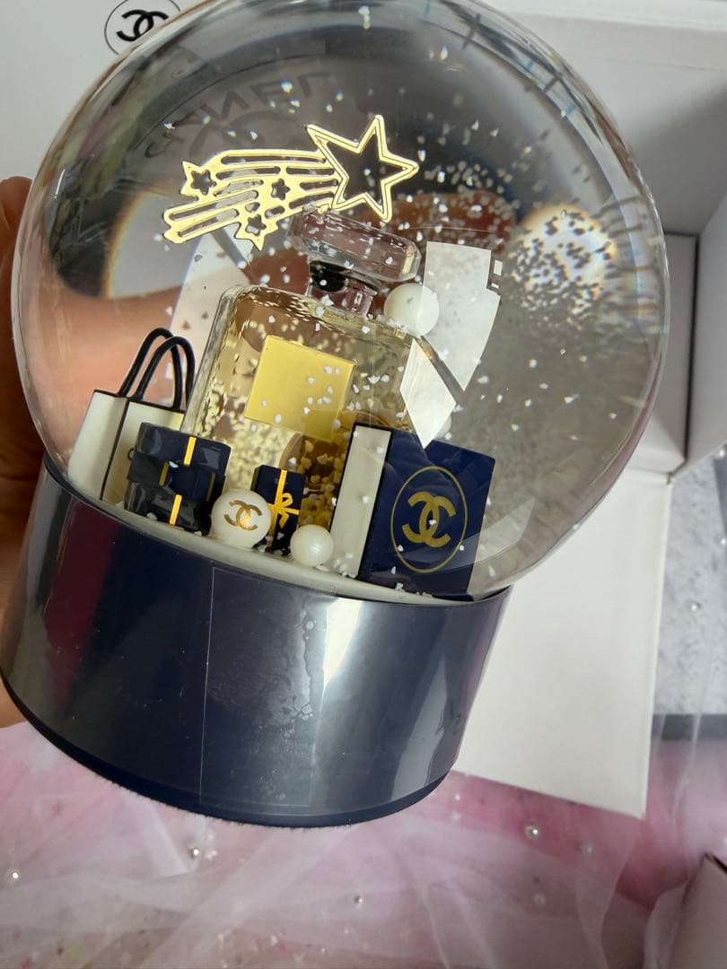 シャネル　CHANEL スノードーム　2025年 ホリデー限定 ビューティー