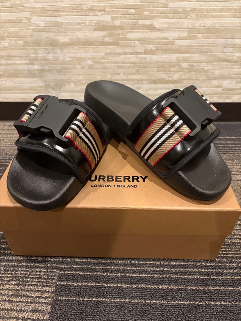BURBERRY スライドサンダル 保存袋•紙袋•箱付き