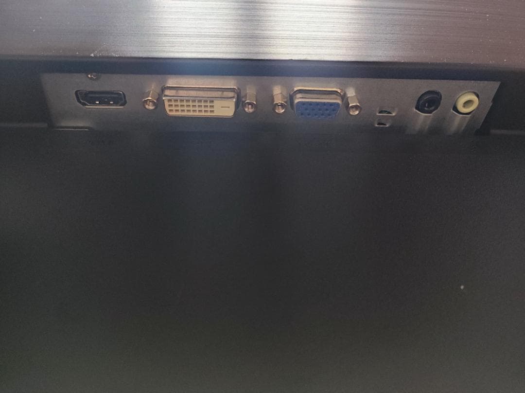 ★iiyama★31.5インチ　モニター★X3291HS★スピーカ内蔵 083