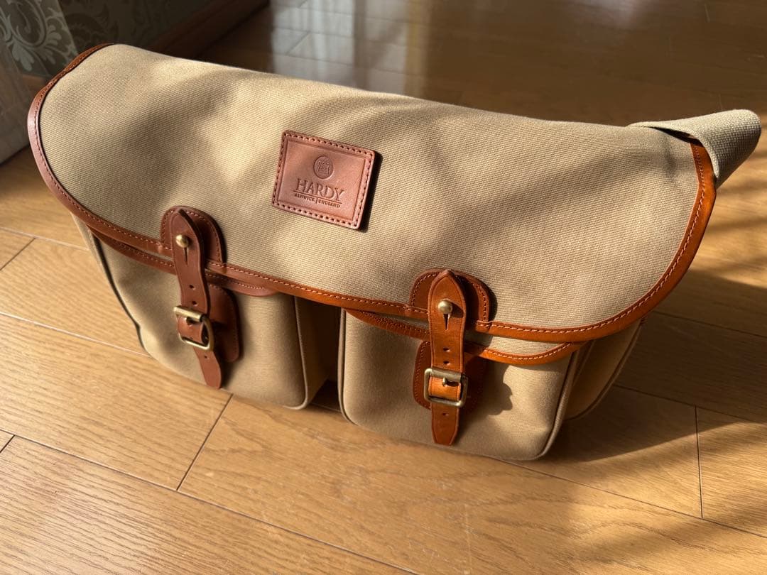 HARDY ショルダーバッグ ベージュ キャンバス