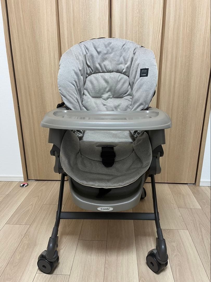 Combi コンビ　ネムリラAT BEDI オートスイング　電動