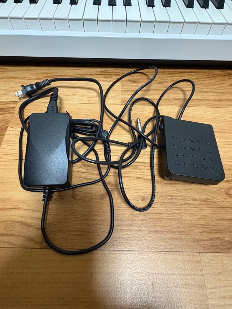 CASIO PX-S1100 電子ピアノ 白 88鍵 2024年製