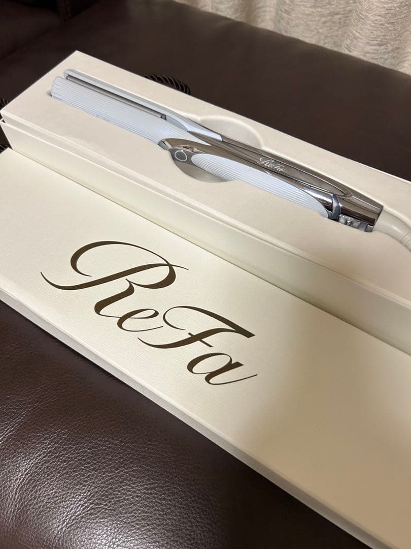 リファRefa ヘアアイロンストレートプロ2024年RE-AT-02A[正規品］