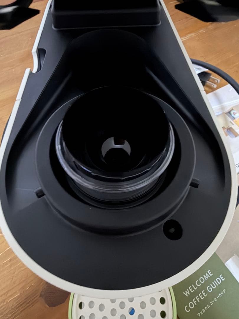 2025年　限定カラー　ピスタチオ　　ネスプレッソ　ヴァーチュオ