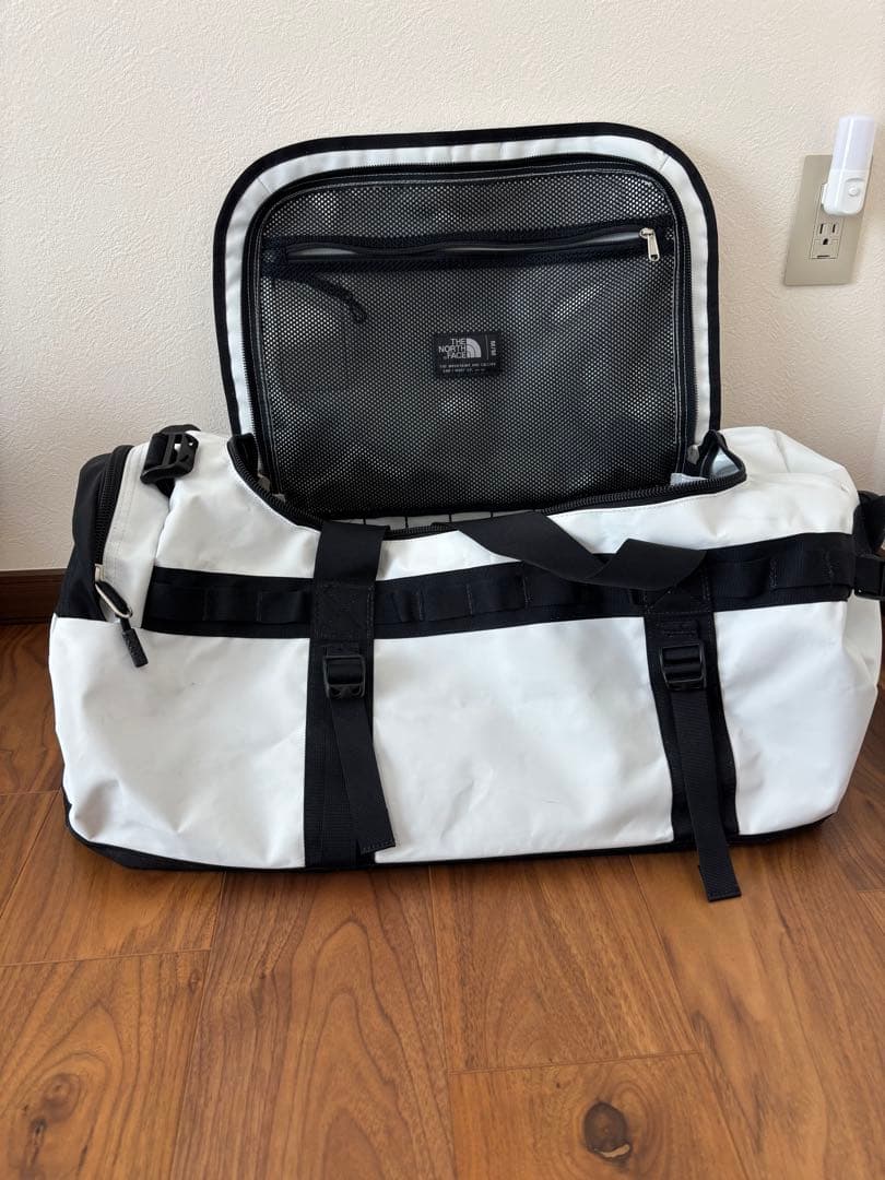 ノースフェイス　ダッフルバッグ　M