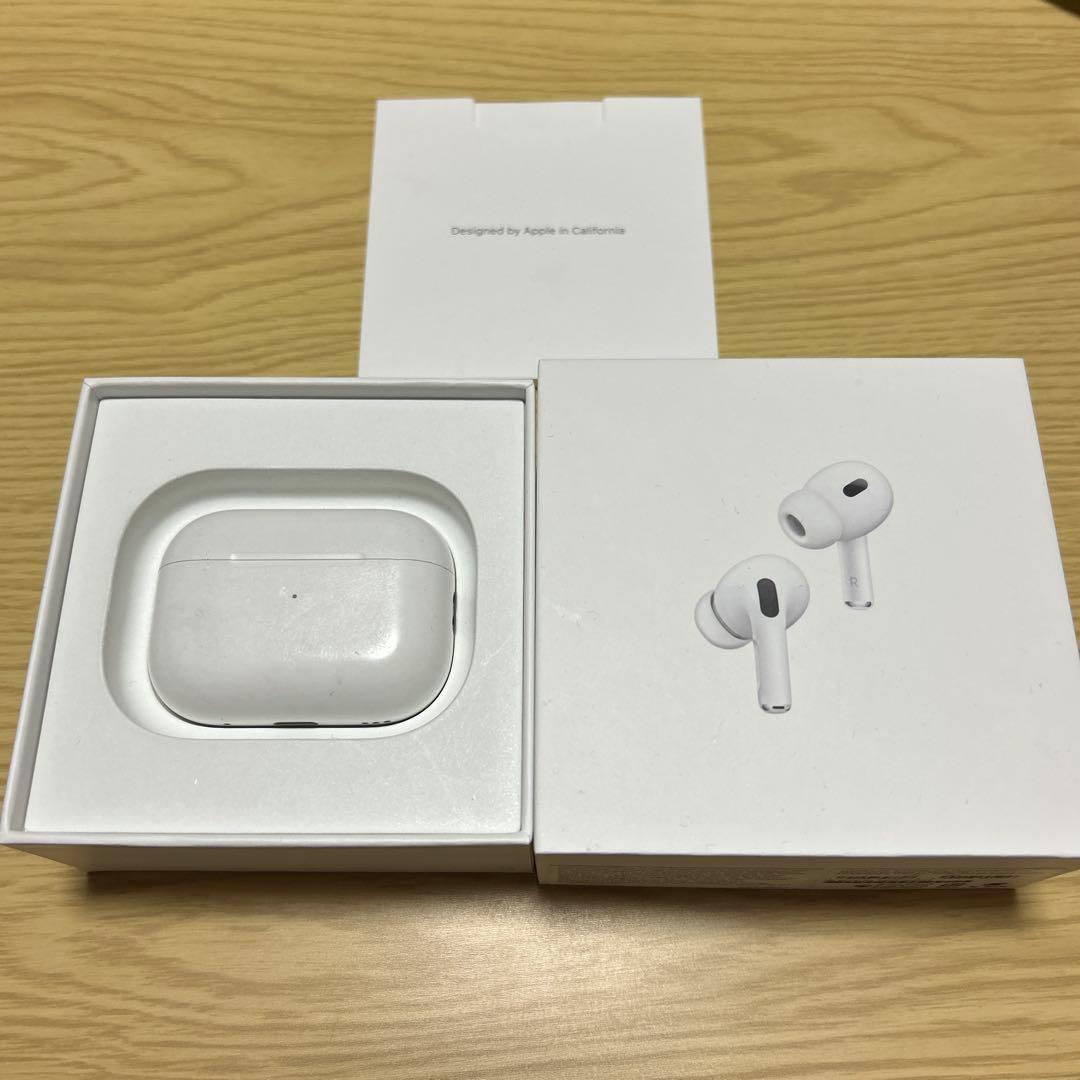 AirPods Pro (第2世代) 本体 ホワイト(右耳故障あり)