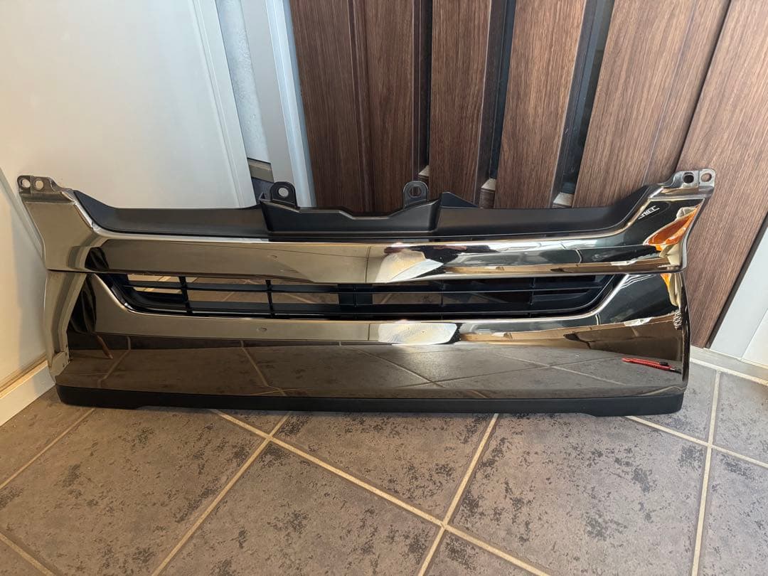 200系 ハイエース 標準 ナロー 純正メッキフロントグリル