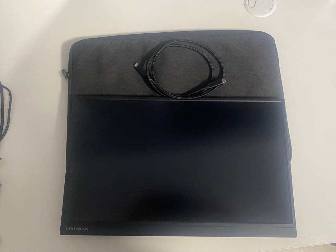 I-O DATA 17.3インチ モバイルディスプレイ・モニター YC172AX