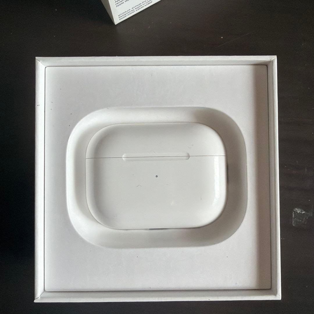 Apple AirPods 2本体 充電ケース付き