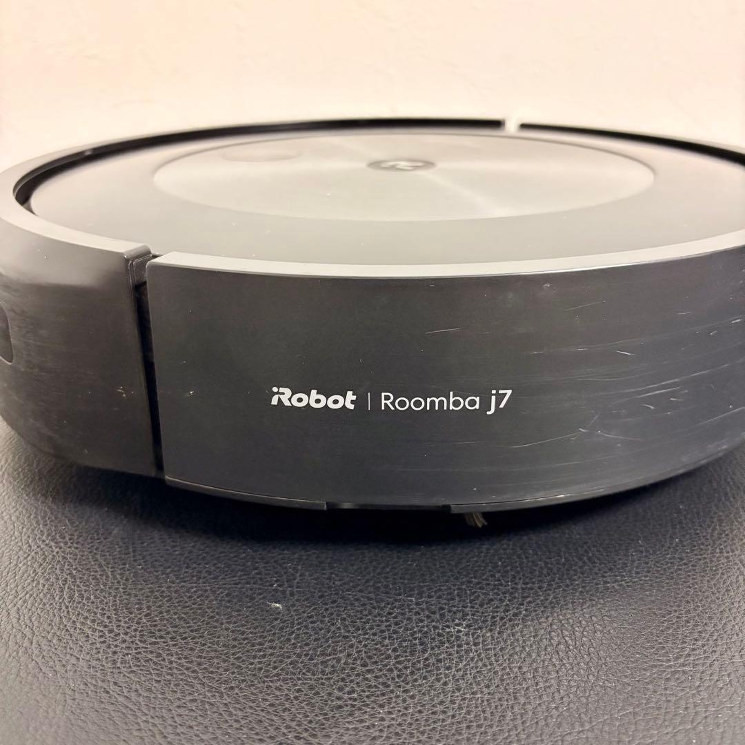 【通電OK／現状品】 Roomba j7+ ルンバロボット掃除機+クリーンベース