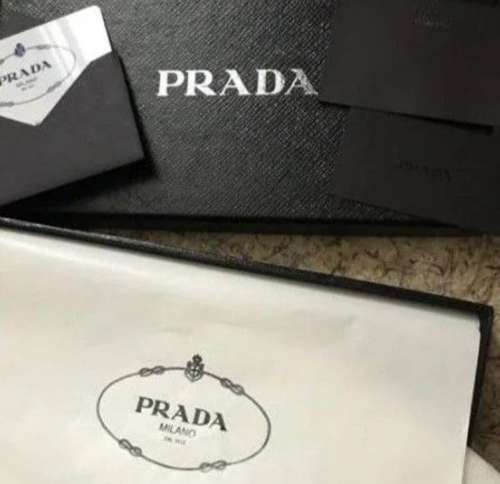 PRADA ショルダーストラップ　未使用　当日発送