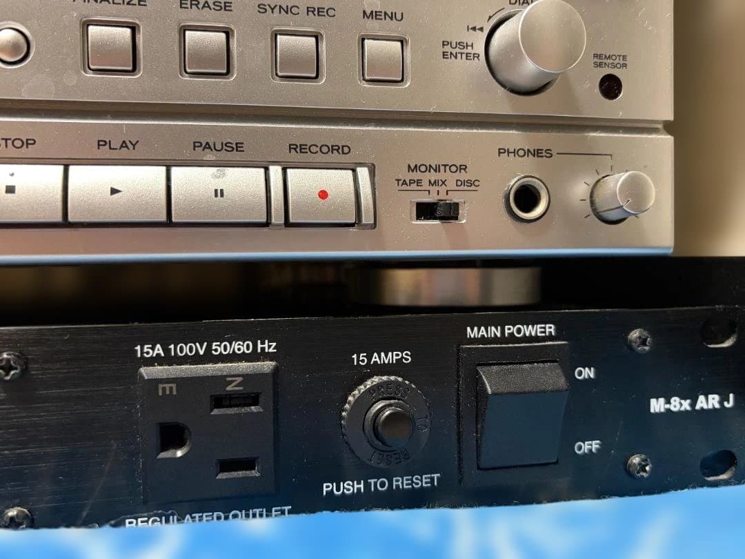 FURMAN M-8x ARJ 安定化電源