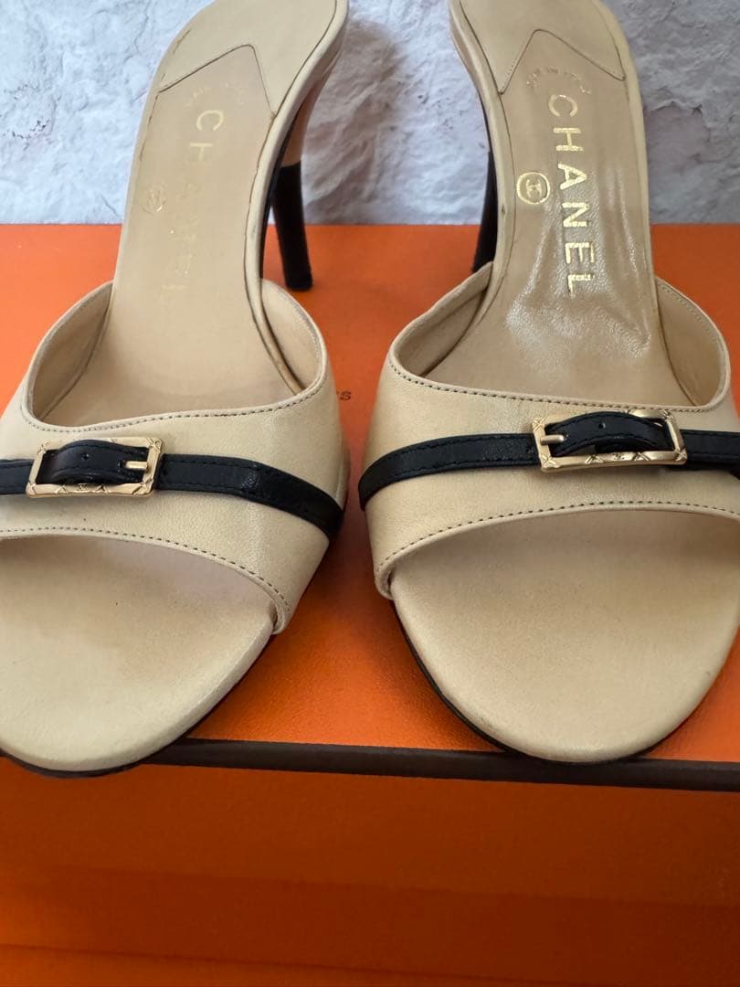 CHANEL パンプス