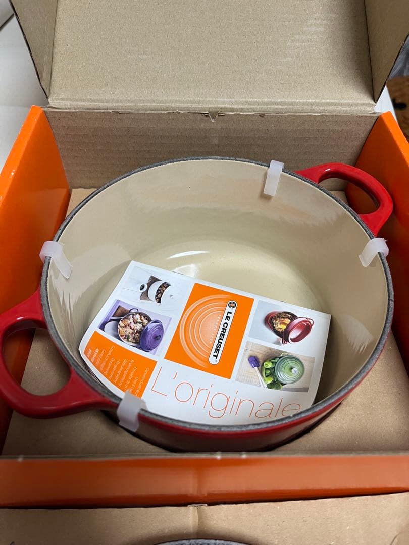 り*う様 ル・クルーゼ　ココットロンド　18センチ　チェリーレッド