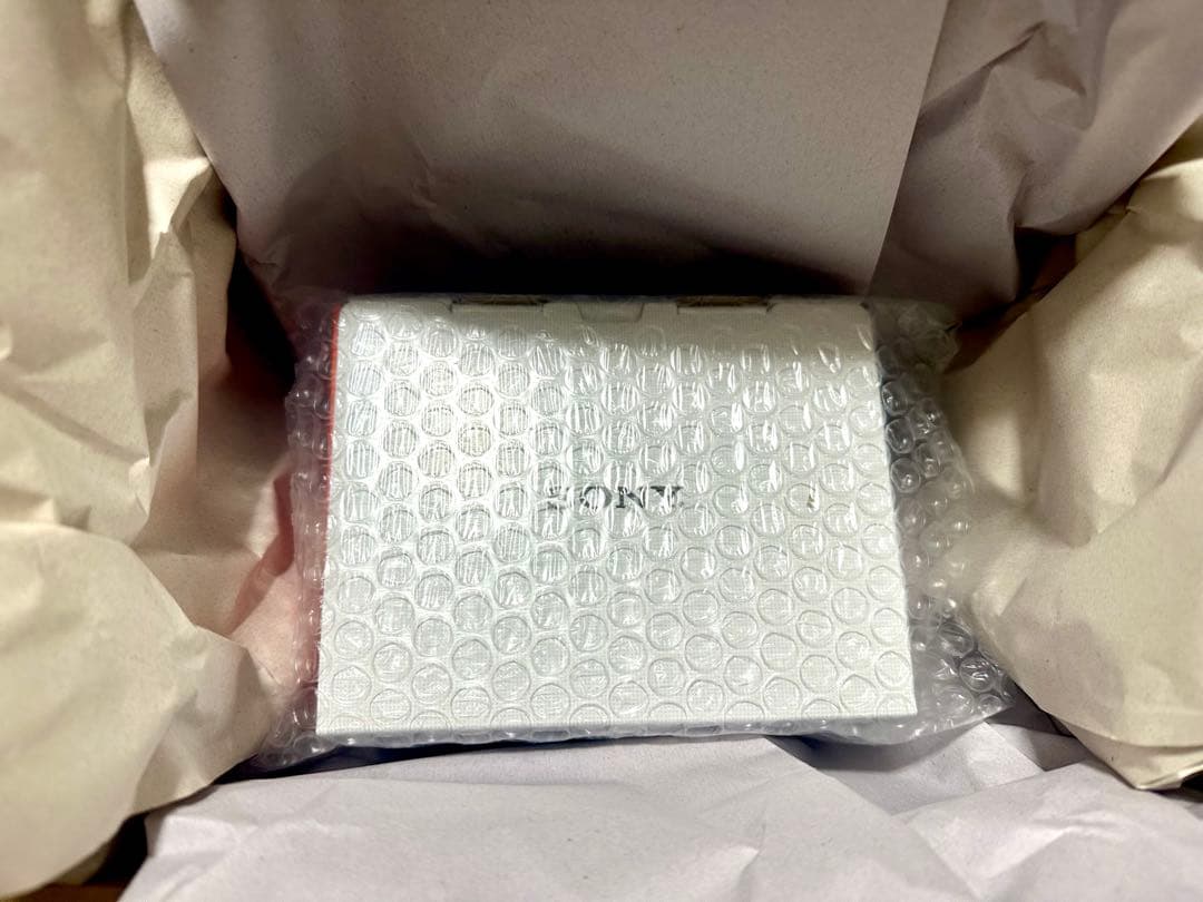 【新品】SONY ZV-1F W (ホワイト)デジタルカメラ 本体【送料無料】