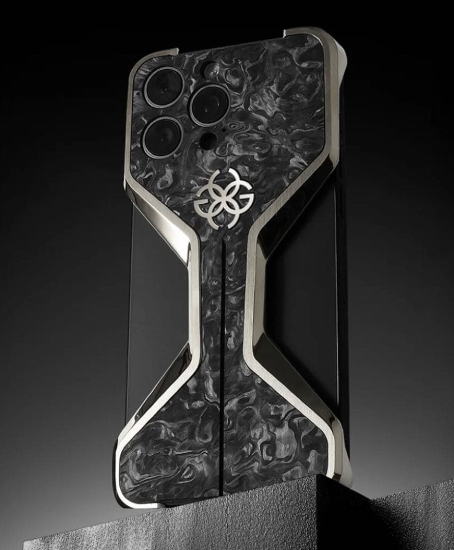 新品未使用　希少完売モデル　ゴールデンコンセプトiPhone ケース