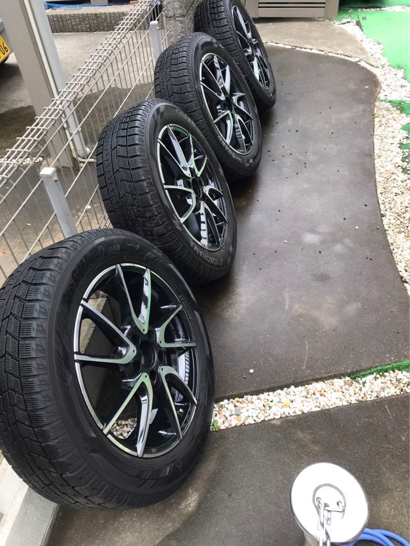 メルセデスベンツGLAスタッドレスセット