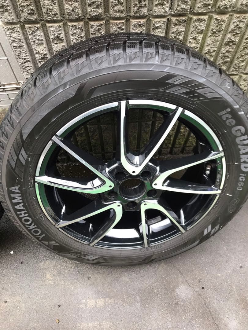 メルセデスベンツGLAスタッドレスセット