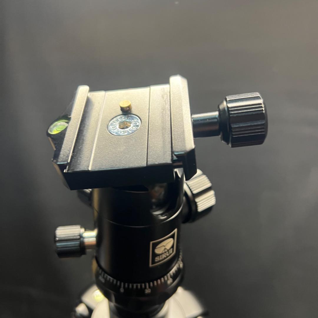 〇Od30 SIRUI シルイ R-2004 三脚 カメラ用