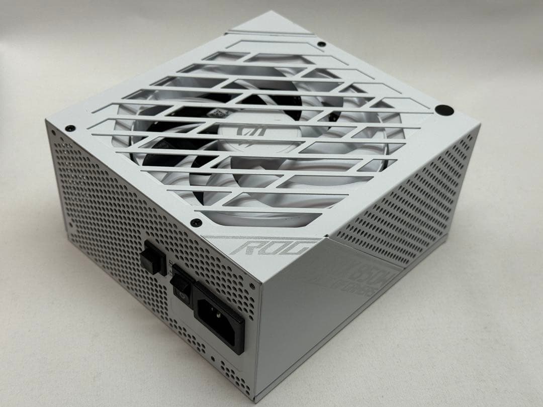 ASUS ROG STRIX 850W White Edition 電源ユニット