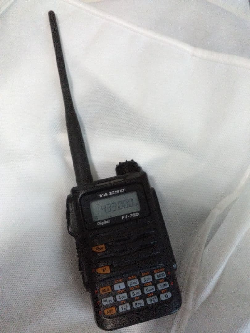 YAESU FT-70D 144/430MHz帯トランシーバー C4FM対応