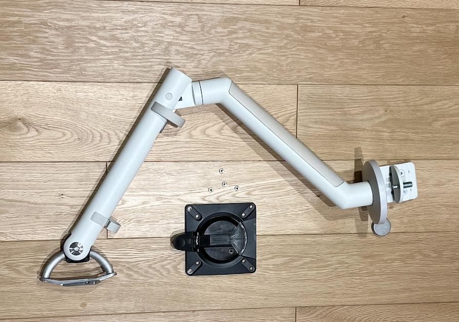 CBS FLO ハーマンミラー モニターアーム ホワイト