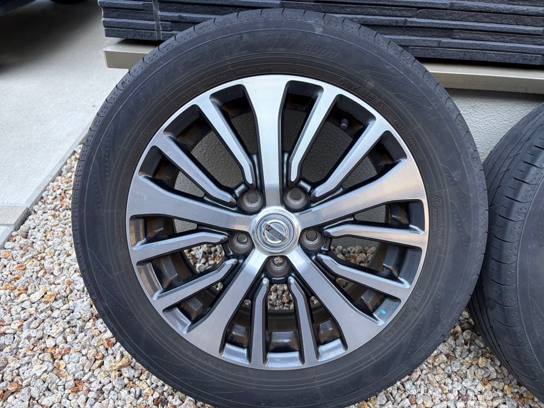 けーんー！セレナ純正ホイールタイヤセット。