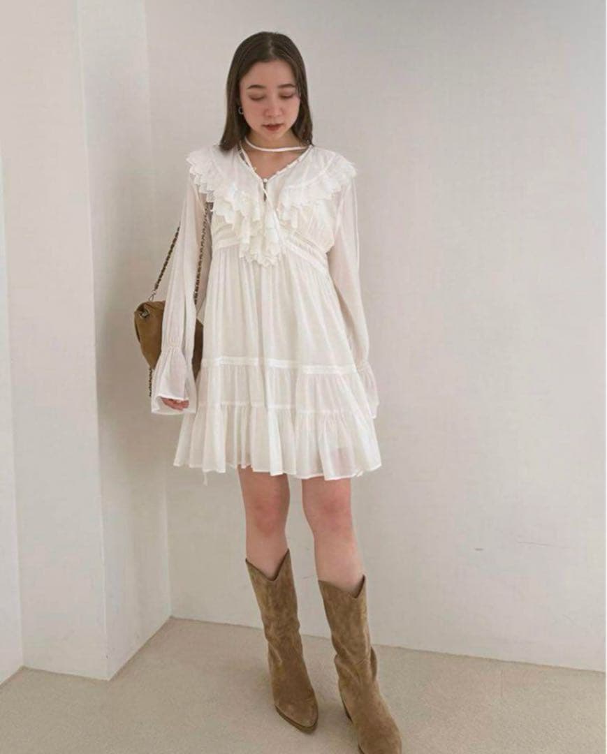 乃木坂46川﨑桜ちゃん着用 SNIDEL コットンライクラッフルカラーチュニック