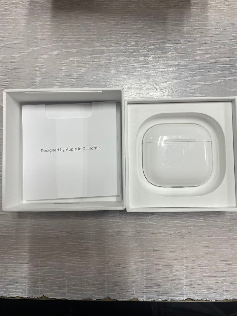 AirPods4 アクティブノイズキャンセリング搭載モデル