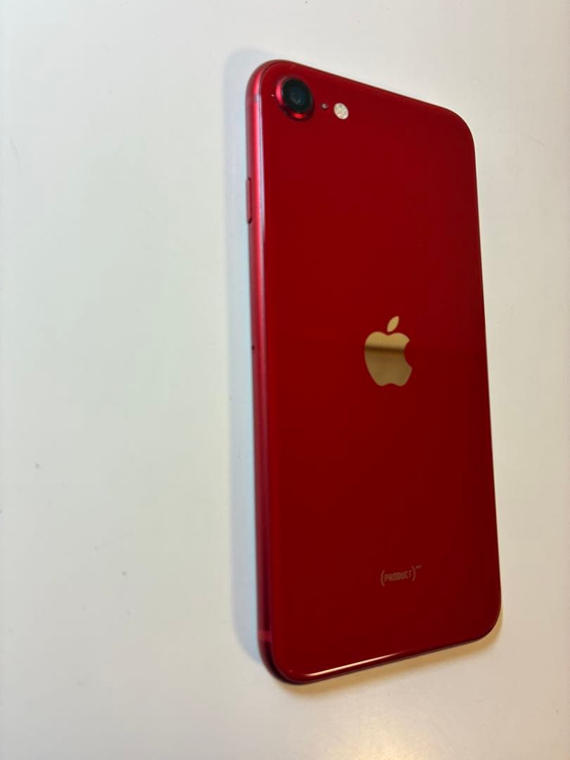 【Apple iPhone SE (第3世代) 64GB＋付属機器】