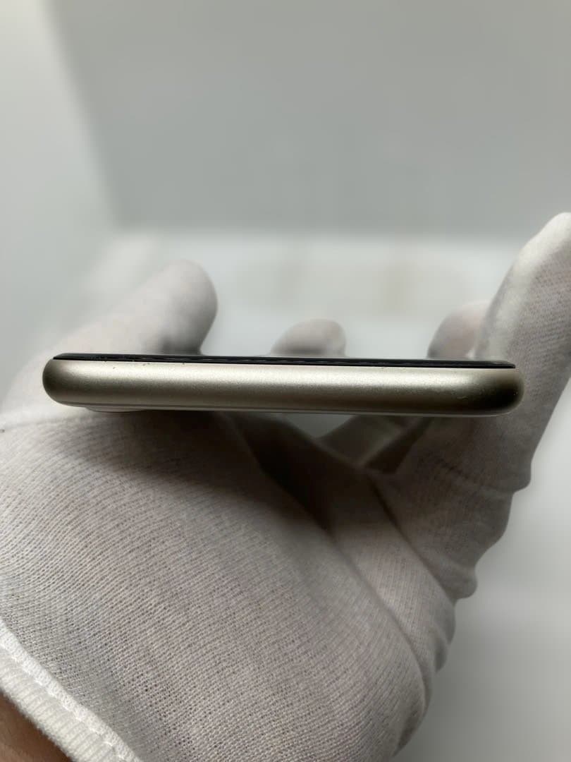 iPhone SE 第3世代 64GB 美品 SIMフリー バッテリー100%