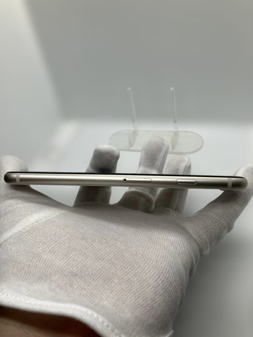 iPhone SE 第3世代 64GB 美品 SIMフリー バッテリー100%