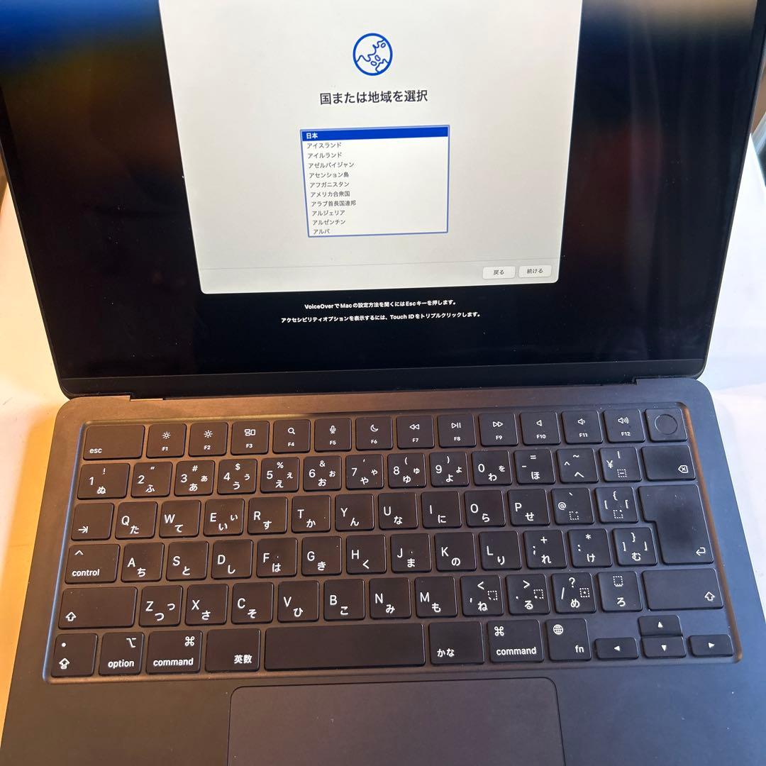 MacBook Air M2 16GB/256GB ミッドナイト