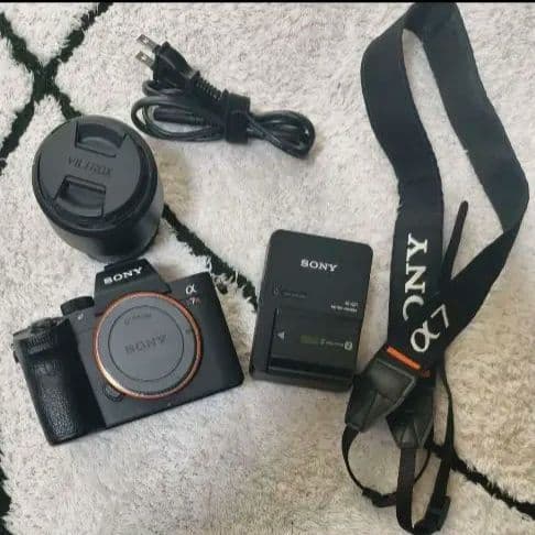 早い者勝ち★　α7riii　+　viltrox 50mm f2