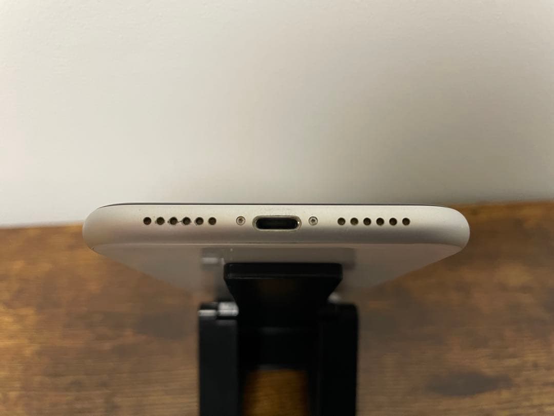 【美品】iPhone XR 128GB ホワイト